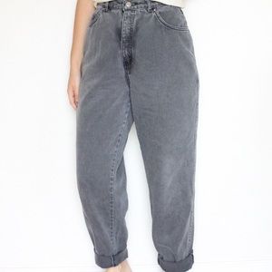 High-Waisted Vintage Levi’s Jeans 900 Series
